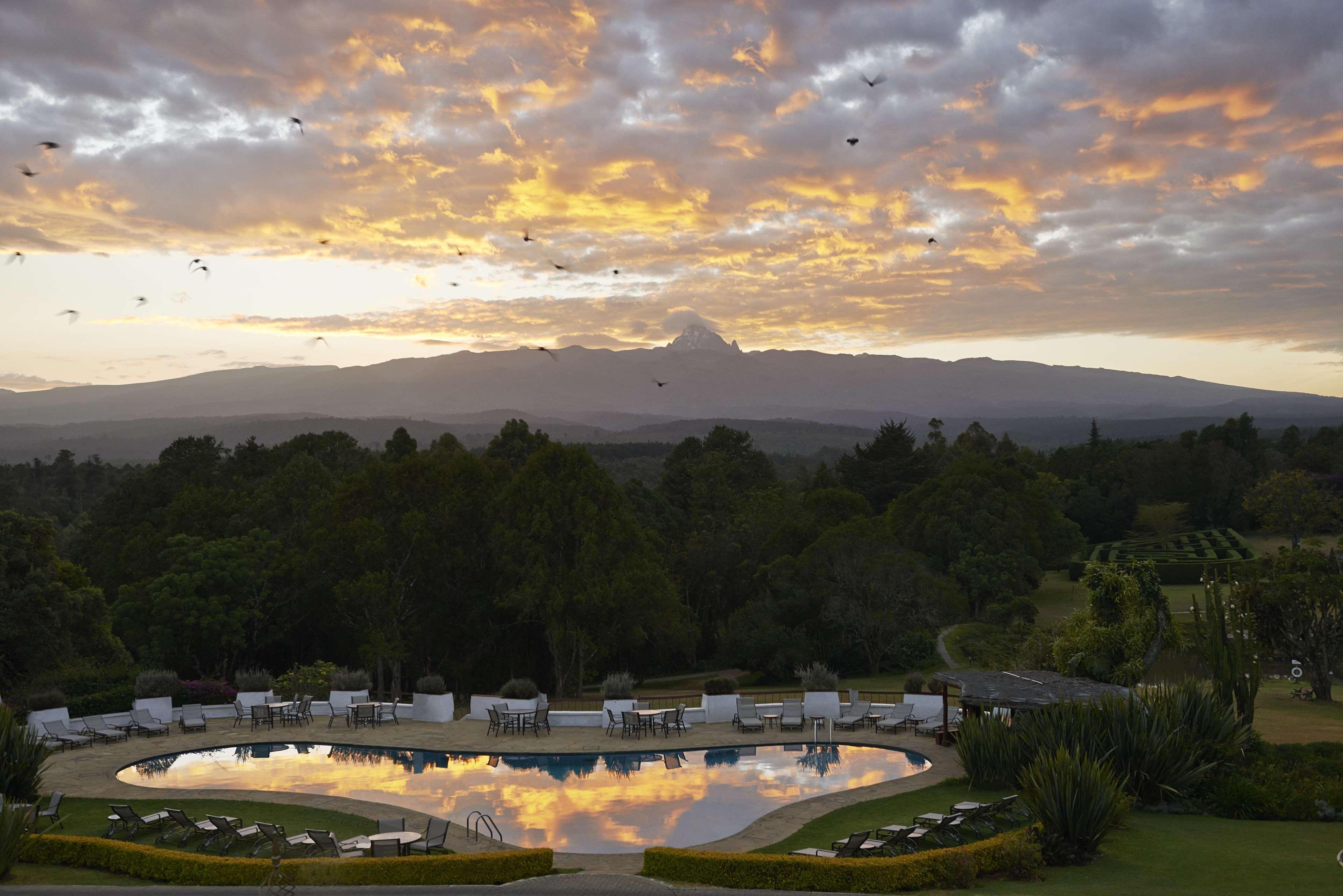 Fairmont Mount Kenya Safari Club Hotel Nanyuki Bagian luar foto